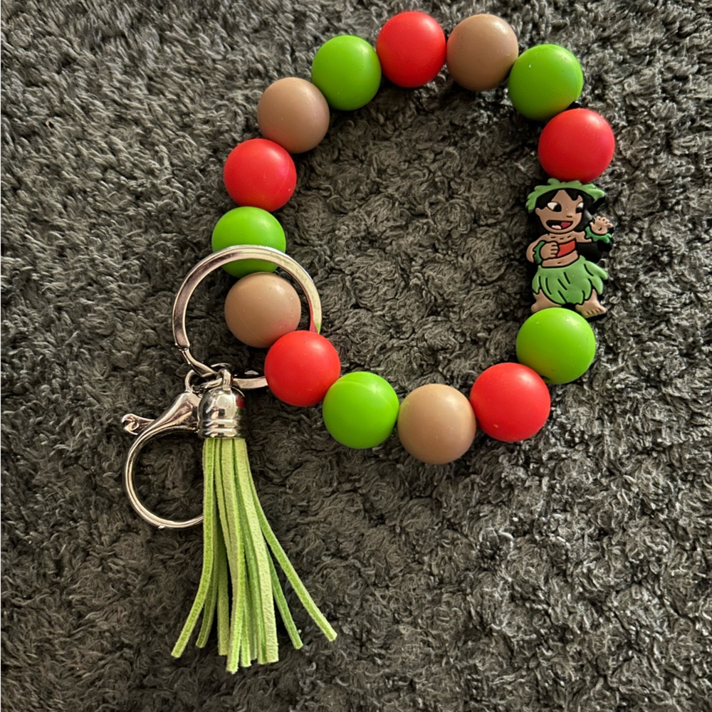 Lio Beaded Keyring Bracelet in Red, Green & Tan